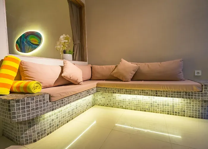 Private Pool Free Scooter 7 Minutes To *